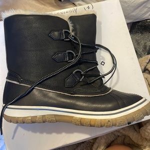 Steve Madden black boots for snow